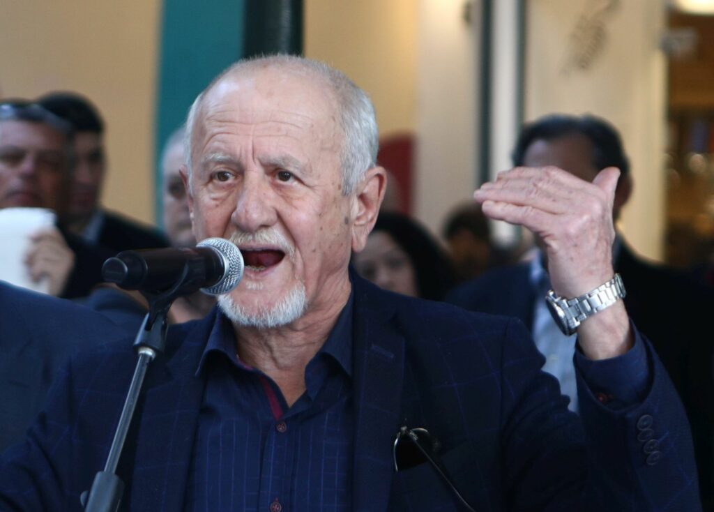 ΣΑΤΑ: Επίθεση και τραμπουκισμοί από Λυμπερόπουλο στο υπουργείο Μεταφορών