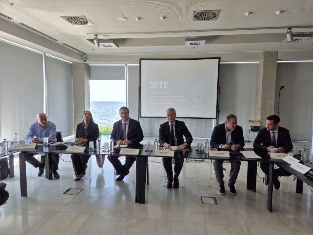 Τζιτζικώστας: Eνιαία Στρατηγική της ΕΕ για τον τουρισμό και στήριξη των ΜμΕ του κλάδου