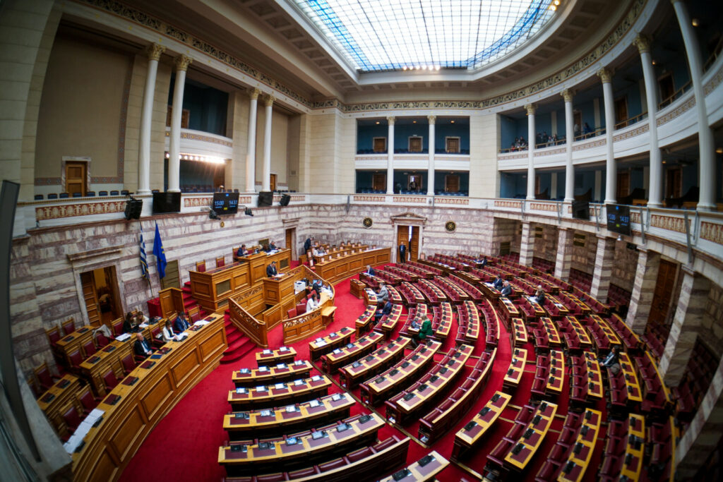 Η σοσιαλδημοκρατία είναι ξανά εδώ. Τα κόμματα;