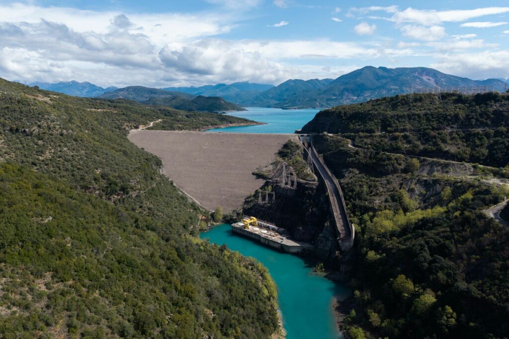 ΔΕΗ: Ενισχύει τις πρακτικές βιωσιμότητας στην υδροηλεκτρική παραγωγή
