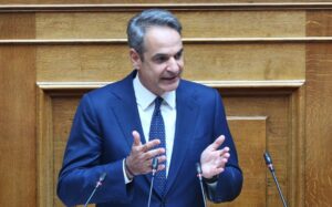 Τα αυξημένα “ντεσιμπέλ” του Κυριάκου, το γεύμα του Δένδια με τον Οικονόμου, το κλεμμένο (από τον ΣΥΡΙΖΑ) σλόγκαν του Σαμαρά και τα μηνύματα του Καραχάλιου