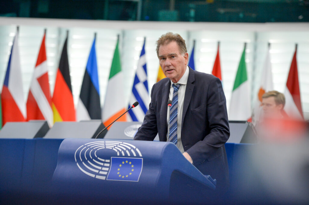 Νίκος Παπανδρέου: Ζητεί την παραίτηση Χριστοδουλάκη