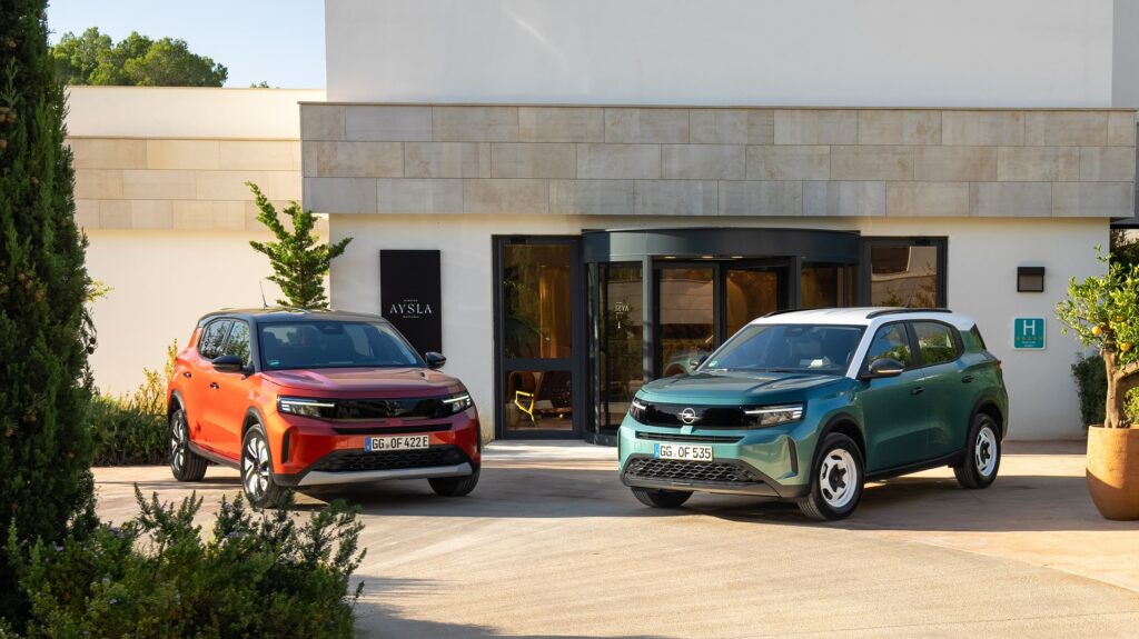 Opel Frontera: Διαθέσιμο με υβριδικά και ηλεκτρικά σύνολα