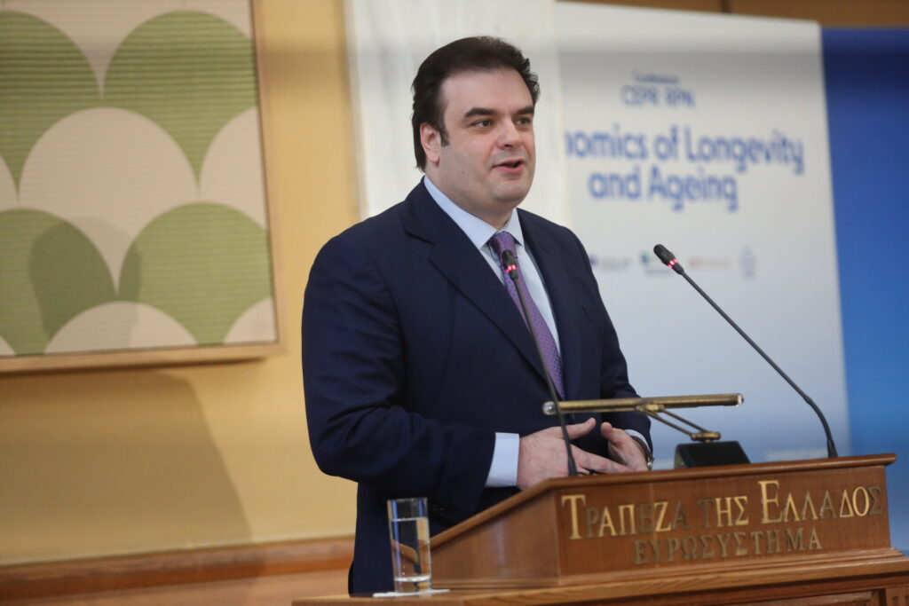Πιερρακάκης: Αναπτυξιακή ευκαιρία για την Ελλάδα η silver economy