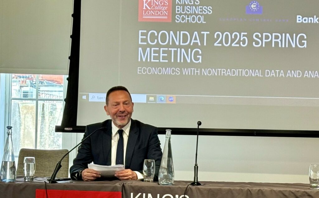 Στουρνάρας: Πώς οι τράπεζες θα αξιοποιήσουν την τεχνητή νοημοσύνη