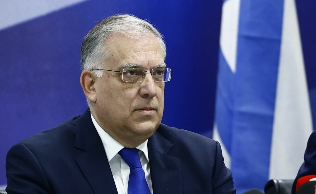 Η επιστροφή των Γλυπτών του Παρθενώνα, η παρέμβαση Θεοδωρικάκου για τα καύσιμα, το φιάσκο της Μαργαρίτας Μάτσα και η μη αναστρέψιμη κατάσταση του ΣΚΑΪ