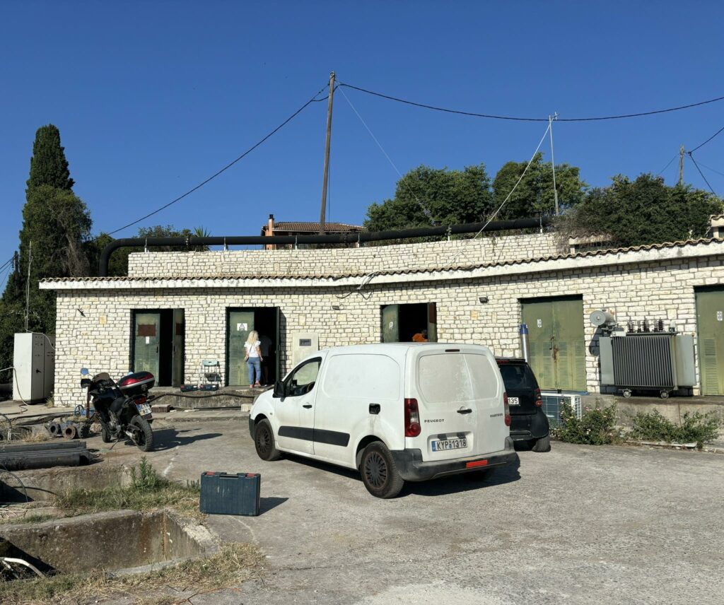 Κέρκυρα: Ξέμεινε από νερό λόγω φωτιάς
