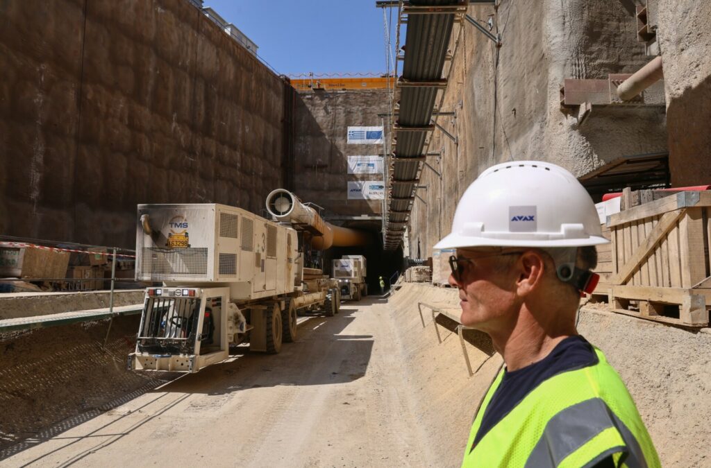 Γραμμή 4: Σήραγγες 4,5 χλμ έχουν ανοίξει οι μετροπόντικες