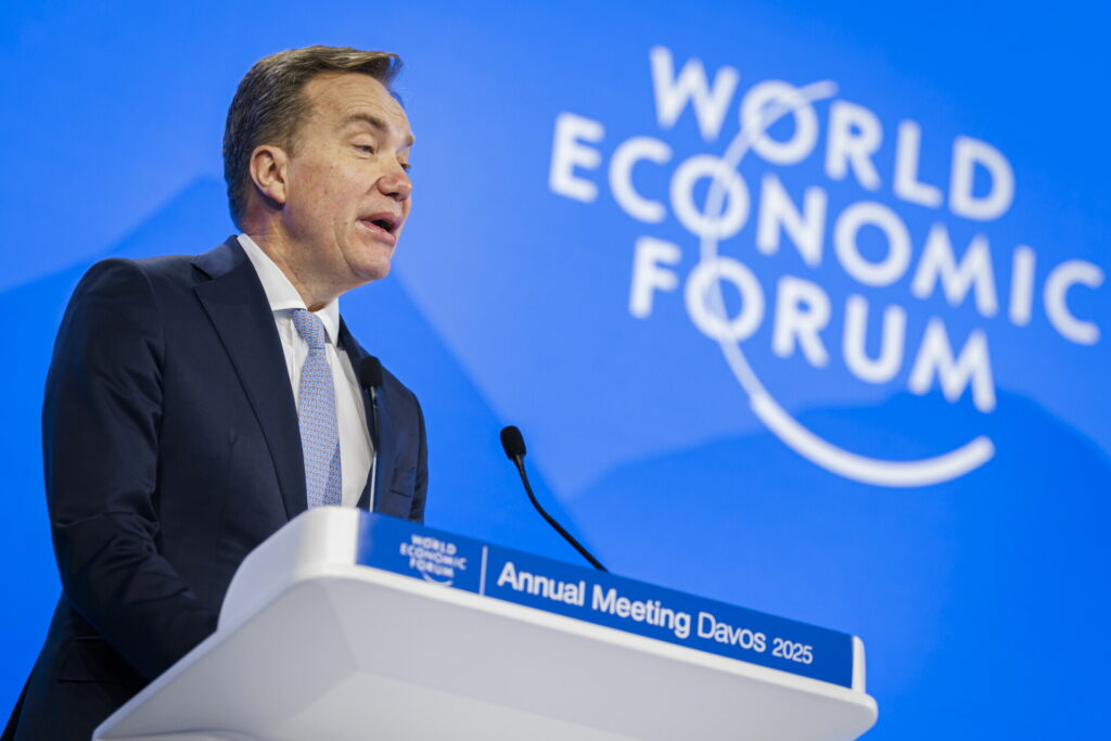 Μπρέντε (WEF): Περίπλοκο το γεωοικονομικό πλαίσιο, να τονώσουμε την ανάπτυξη