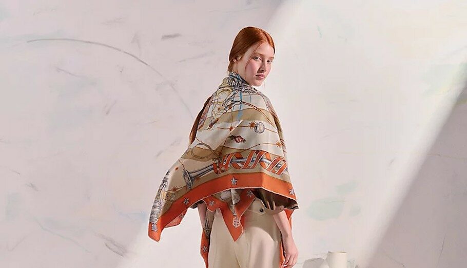 Hermès Carré: Ένα έργο τέχνης που απαιτεί 750 ώρες δουλειάς
