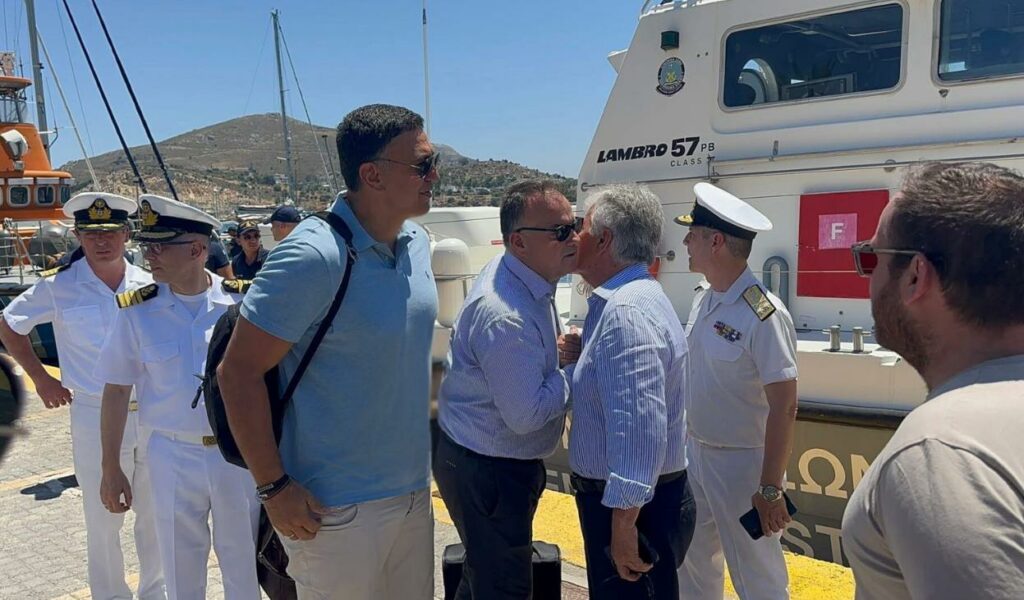 Στη Λέρο ο Κικίλιας: “Αναβαθμίζουμε τις λιμενικές υποδομές”