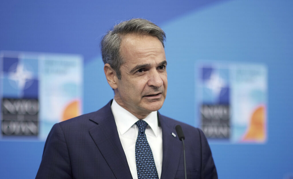 Σύντομο τετ α τετ Μητσοτάκη-Ερντογάν στη Χάγη: ”Θέσαμε τα θέματα που έπρεπε να θέσουμε”