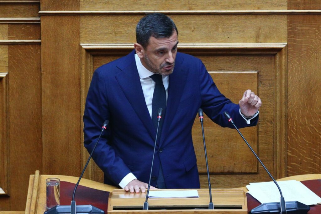 Σφοδρή αντίδραση ΝΔ στις κατηγορίες περί εσχάτης προδοσίας από την αντιπολίτευση