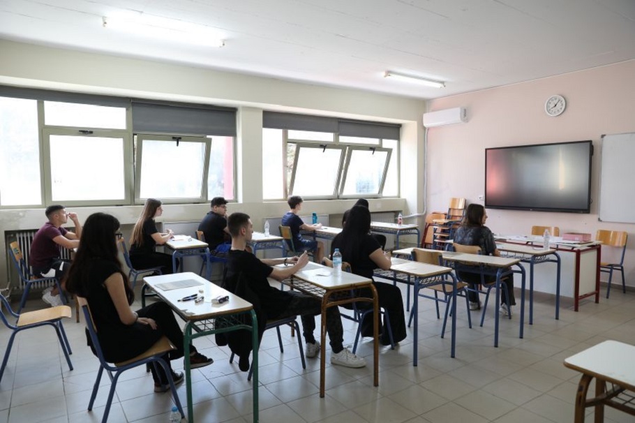 Πανελλαδικές: Άνοιξε η πλατφόρμα για ενημέρωση των αποτελεσμάτων μέσω sms