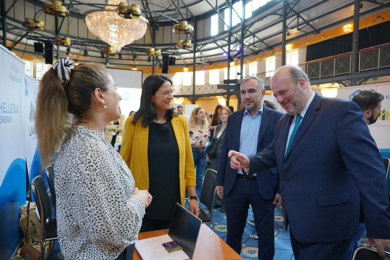 Δράση εξωστρέφειας του Υπουργείου Εργασίας και της ΔΥΠΑ στη Στουτγκάρδη © Υπ. Εργασίας