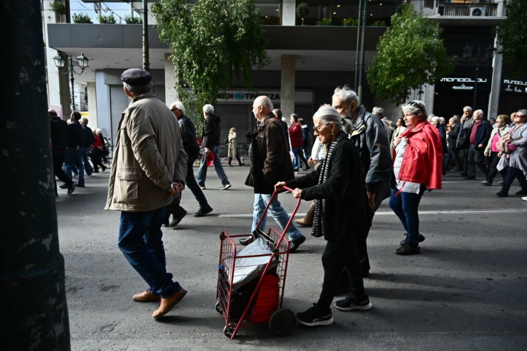 Συντάξεις Ιουλίου 2025: Νωρίτερα οι πληρωμές