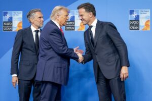 Μεγάλο στοίχημα η συνοχή του ΝΑΤΟ, η ατζέντα Τραμπ και η στρατηγική των Ευρωπαίων