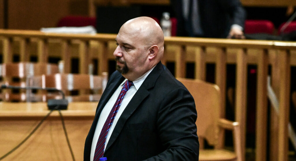 Χρυσή Αυγή: Αποφυλακίζονται Παναγιώταρος και Παππάς