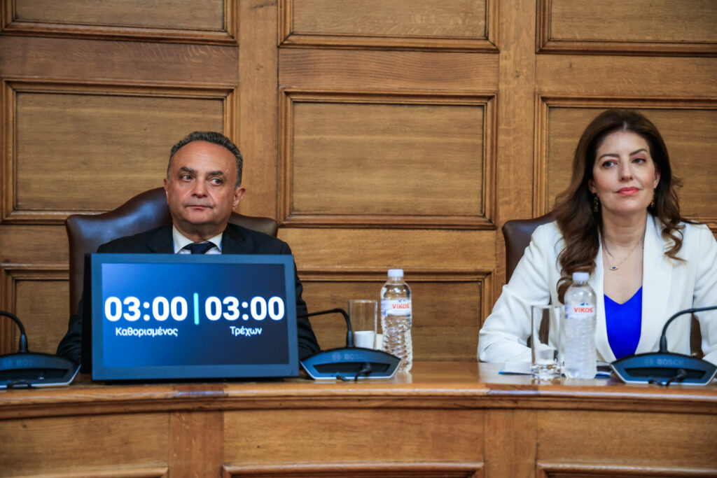Προανακριτική για Τέμπη: Αυλαία στη Βουλή για τον Καραμανλή