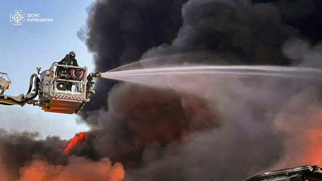 Νέα προώθηση της Ρωσίας στην περιοχή του Χάρκοβο, βομβαρδισμοί και στο Κίεβο