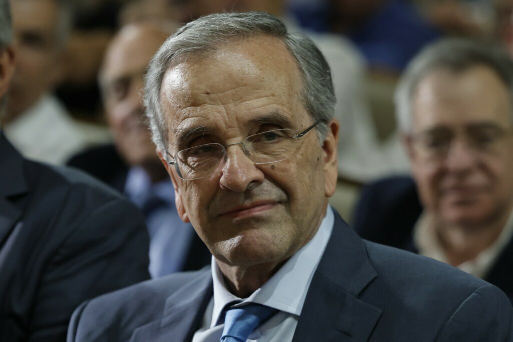 Η αδιαφορία Μαξίμου για τις κινήσεις Σαμαρά, το “καρφί” Πιερρακάκη για την επιλεκτική αμνησία Χαρίτση και τα εγκώμια Βακάκη για τα Lidl