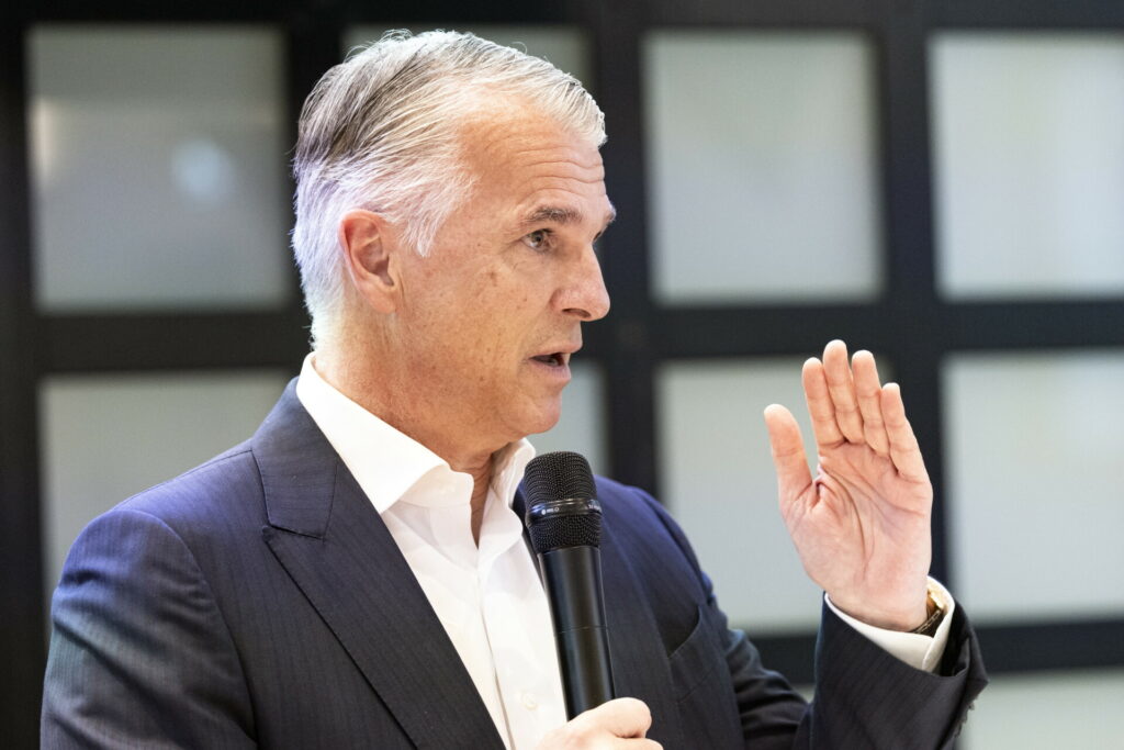 UBS: Υπερδιπλασιάστηκαν τα κέρδη στο β’ τρίμηνο, στα 2,4 δισ.