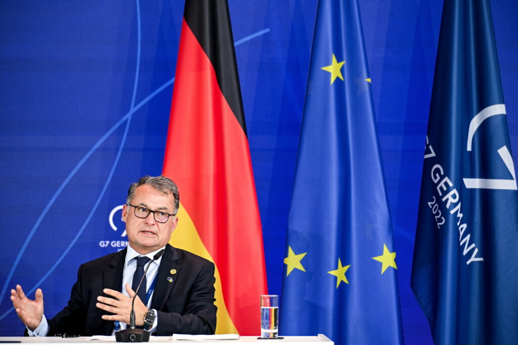 Bundesbank: Ύφεση στη γερμανική οικονομία αν ισχύσουν δασμοί