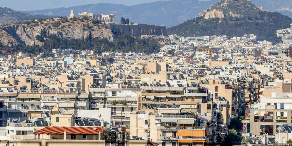 Ακίνητα: Τι αλλάζει έως το 2030 σε ΦΠΑ, κλειστά σπίτια, ΕΝΦΙΑ και πρώτη κατοικία