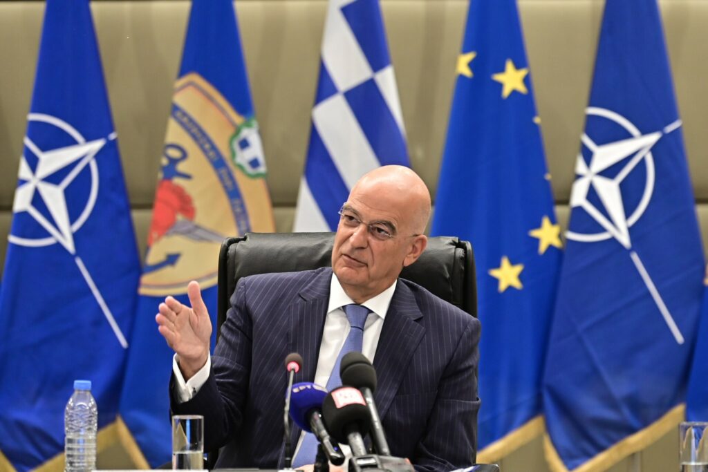 Ένοπλες Δυνάμεις: Τέλος η θητεία σε Πολεμικό Ναυτικό και Αεροπορία
