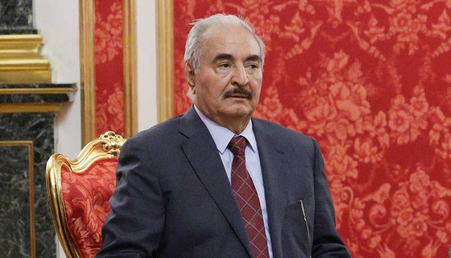 Ο Χαφτάρ που δεν λέει όχι σε κανέναν (ούτε στην Τουρκία), το σκάνδαλο ΟΠΕΚΕΠΕ που αφαιρεί ψήφους από τη ΝΔ στην περιφέρεια και οι μεγάλοι χαμένοι της φετινής τουριστικής σεζόν
