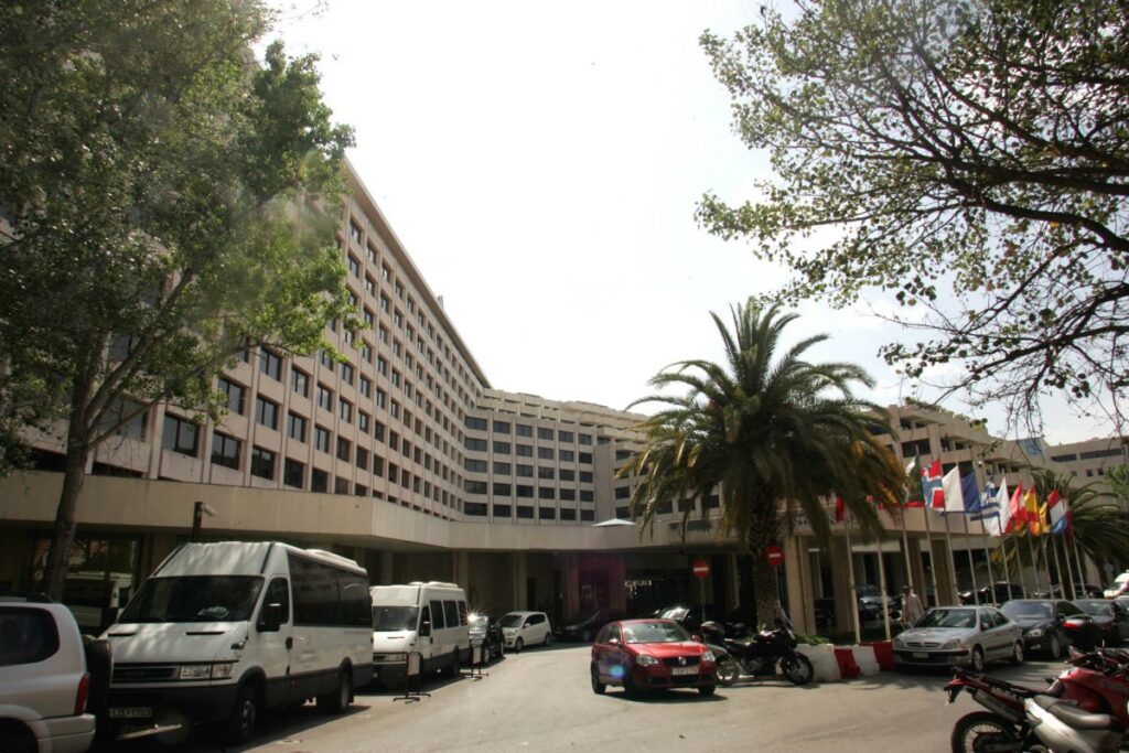 Στρατηγική είσοδος της Azora στην πολυτελή φιλοξενία της Ελλάδας μέσω της Donkey Hotels