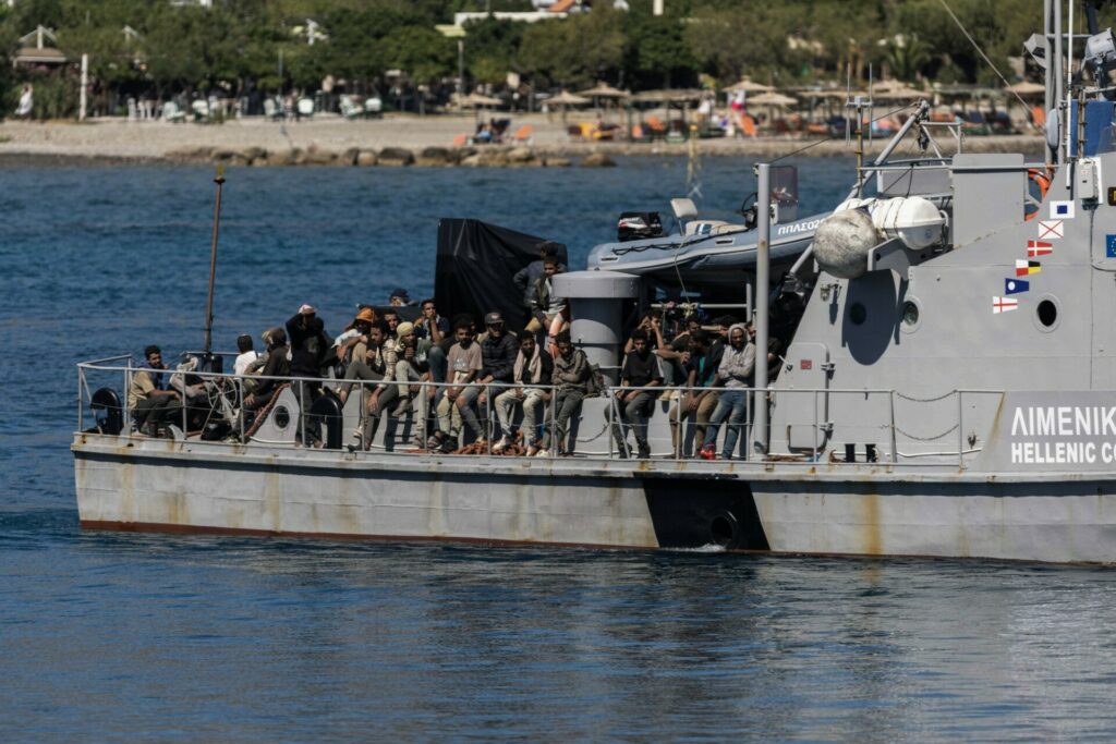 Μεταναστευτικό: Σκληρότερη γραμμή στο άσυλο και νέα μέτρα αποτροπής