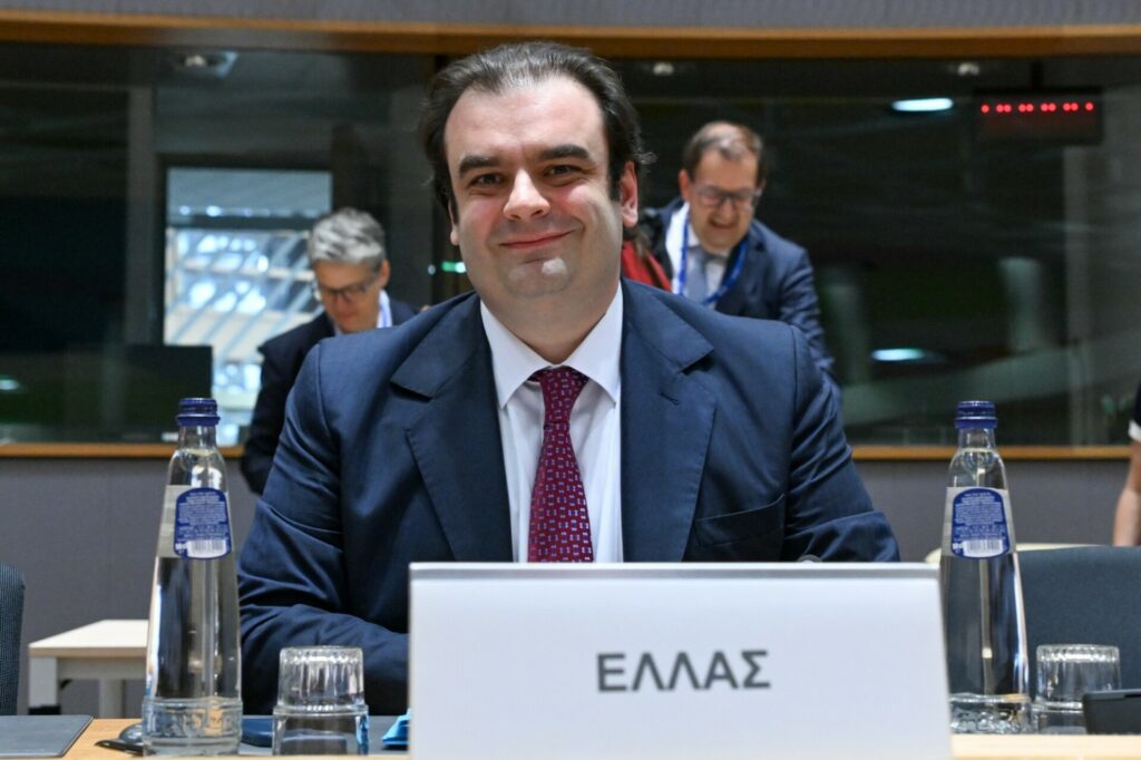 Πιερρακάκης: Στρατηγική νίκη η ενεργοποίηση της ρήτρας διαφυγής