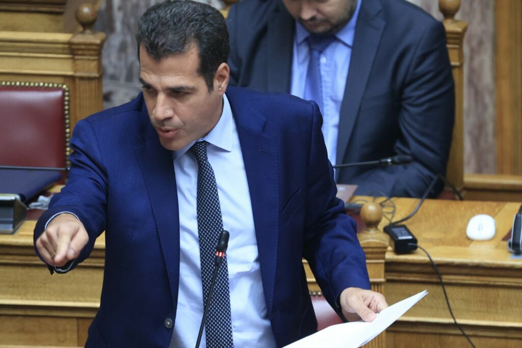 Πλεύρης: Καμία αλλαγή με την κλειστή δομή μεταναστών στην Κρήτη