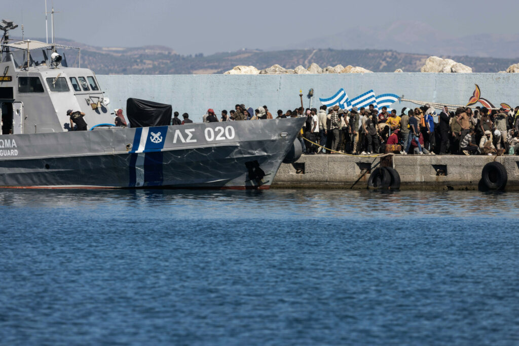 Επιχείρηση διάσωσης 96 αλλοδαπών νότια της Κρήτης