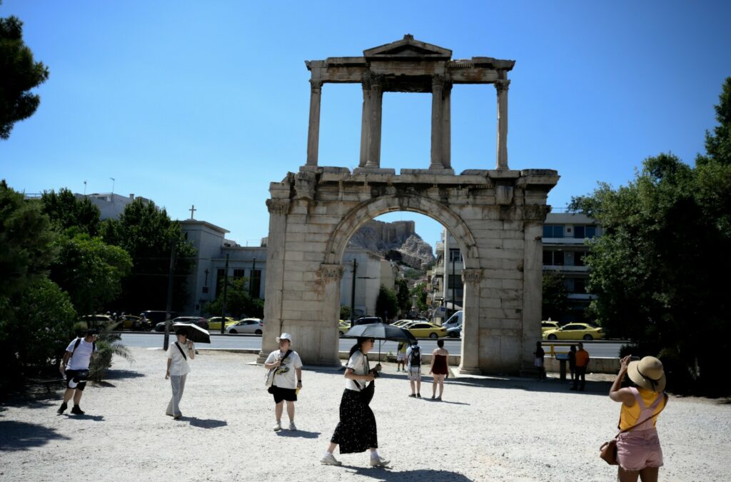Χάνει έδαφος στις επενδύσεις ο τουρισμός στην Ελλάδα