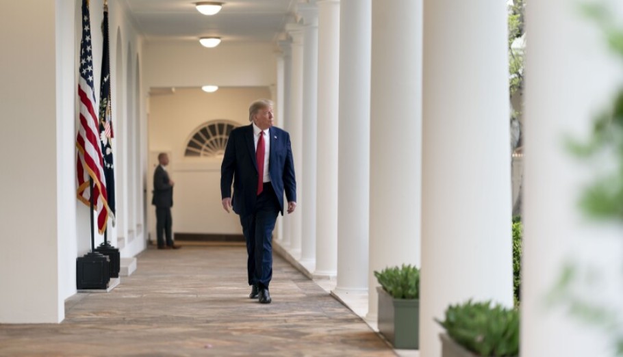 Η ΕΕ απαντά στο “America First” του Τραμπ με δασμούς 72 δισ.