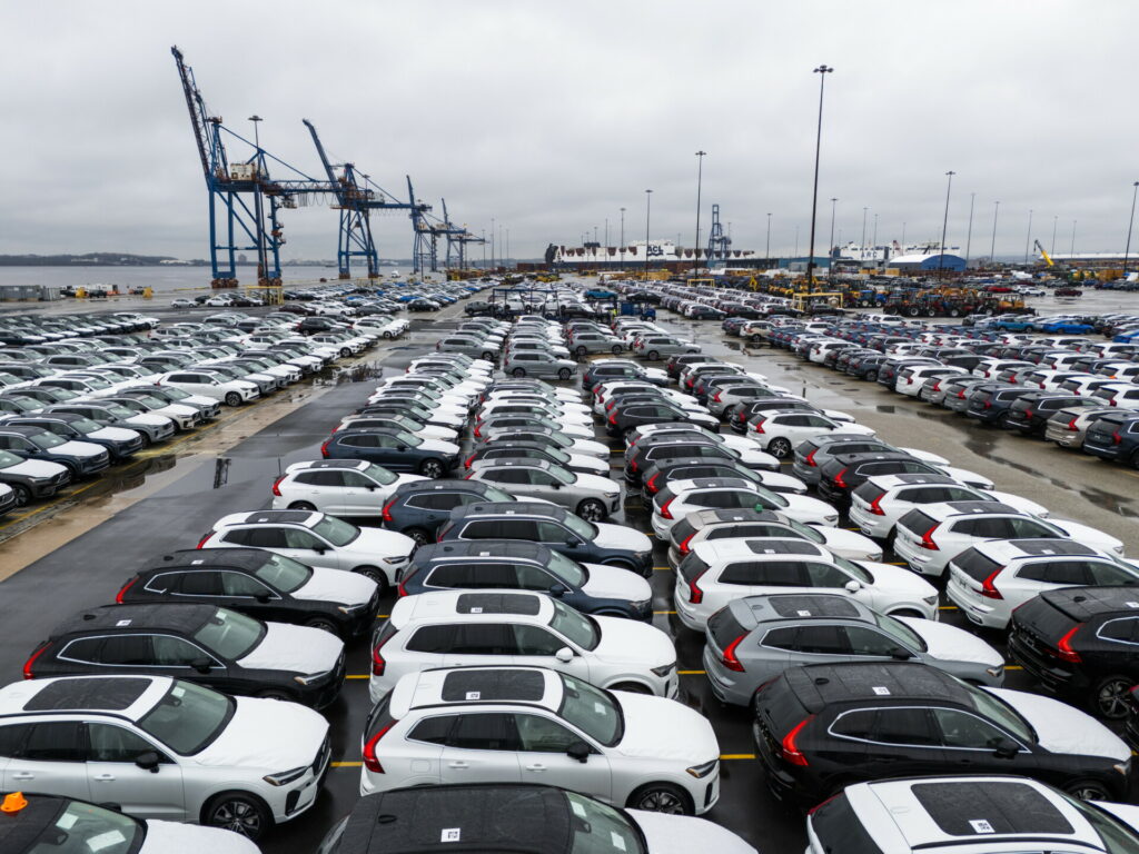 Σάμουελσον (Volvo): Περιττοί οι δασμοί της ΕΕ στα αυτοκίνητα