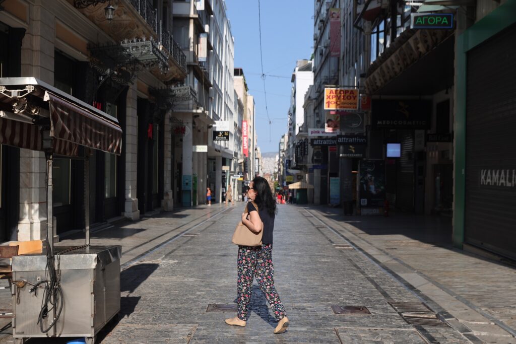 Δεκαπενταύγουστος: Μια άδεια Αθήνα