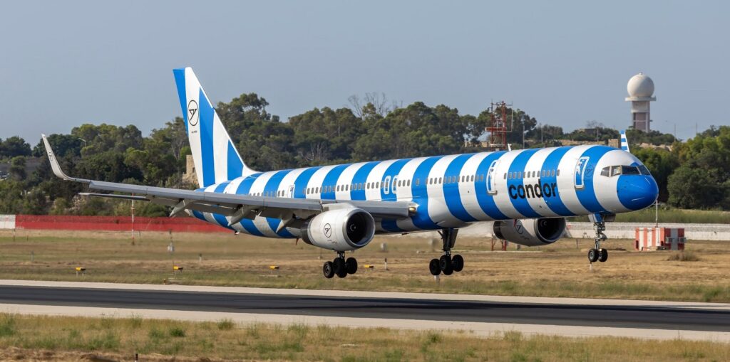 Φωτιά σε κινητήρα αεροσκάφους της Condor στην Κέρκυρα