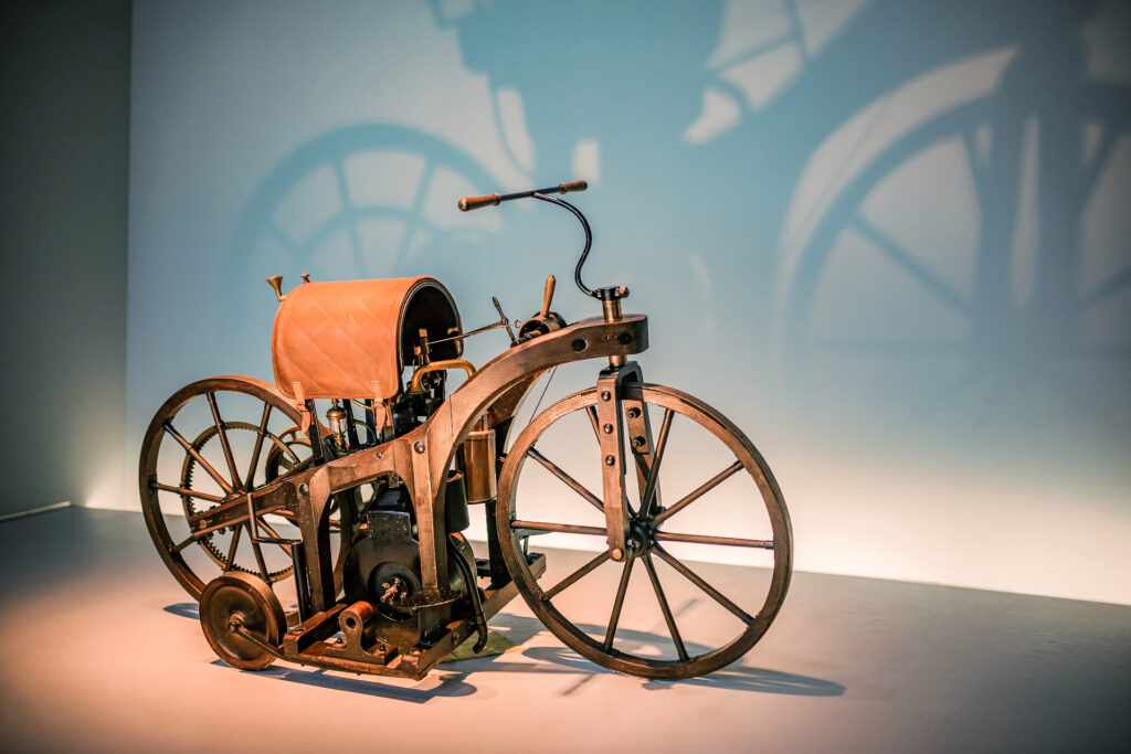 Η πρώτη μοτοσυκλέτα της Daimler, με ιστορία αιώνων