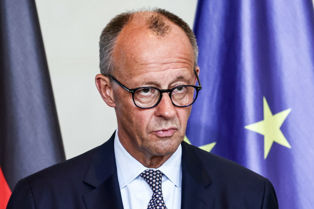 Politico: Πώς η Κίνα θα μπορούσε να παραλύσει την αμυντική ενίσχυση της Γερμανίας