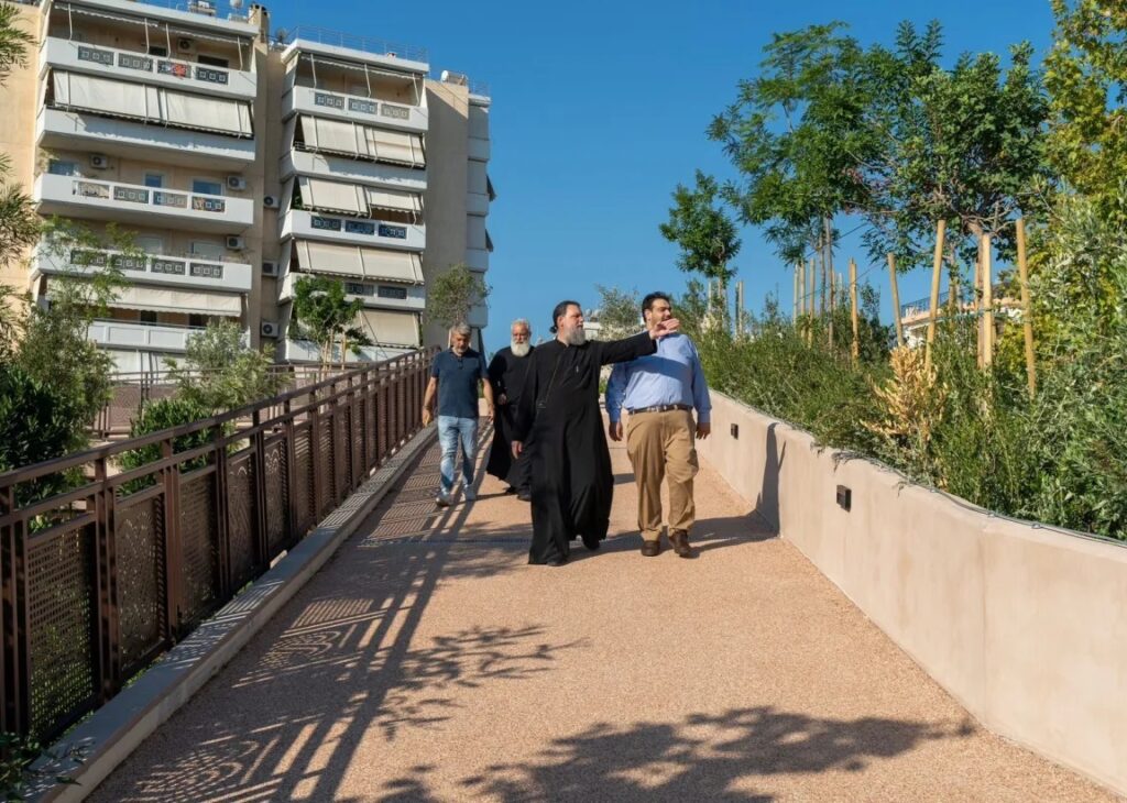 Επίσκεψη του Υπουργού Εσωτερικών Θ. Λιβάνιου στο “Ιωνικό Κέντρο” της Ι.Μ. Νέας Ιωνίας