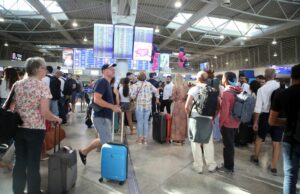 RND: Ο ελληνικός τουρισμός σπάει ξανά ρεκόρ, πρωταγωνιστές οι Γερμανοί