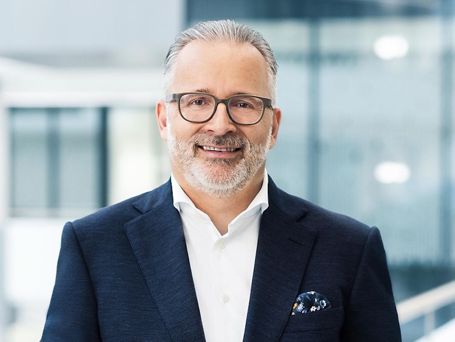 Henkel: Αύξηση πωλήσεων το α’ εξάμηνο – Το μήνυμα του CEO