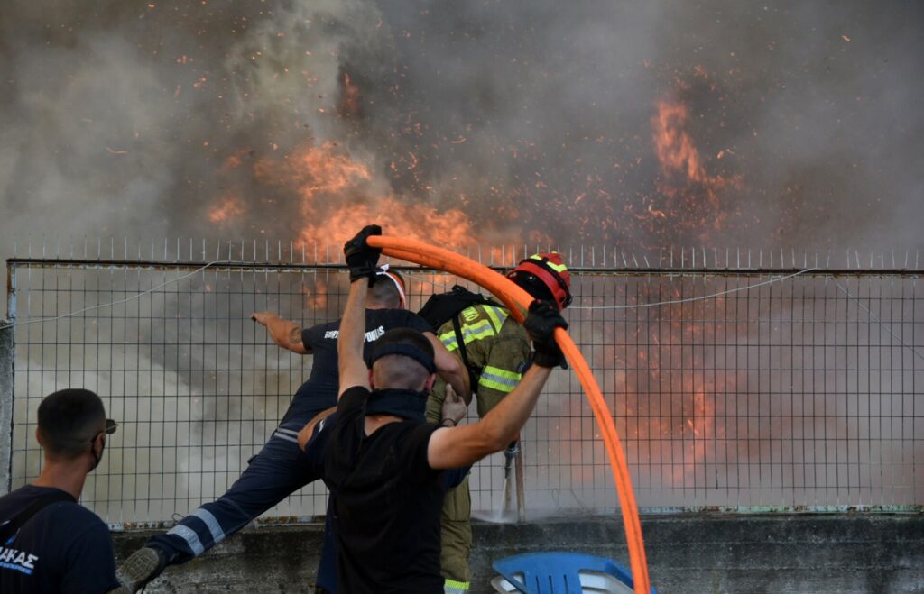 Φωτιά στην Πάτρα: Σύλληψη 25χρονου για εμπρησμό