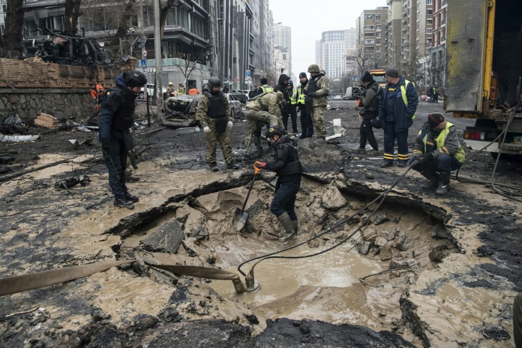Η Ρωσία βομβάρδισε το κτίριο της αποστολής της ΕΕ στο Κίεβο – Καταδίκη από Φον ντερ Λάιεν και Κόστα