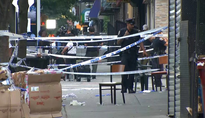 Πυροβολισμοί στη Νέα Υόρκη, 3 νεκροί και 8 τραυματίες