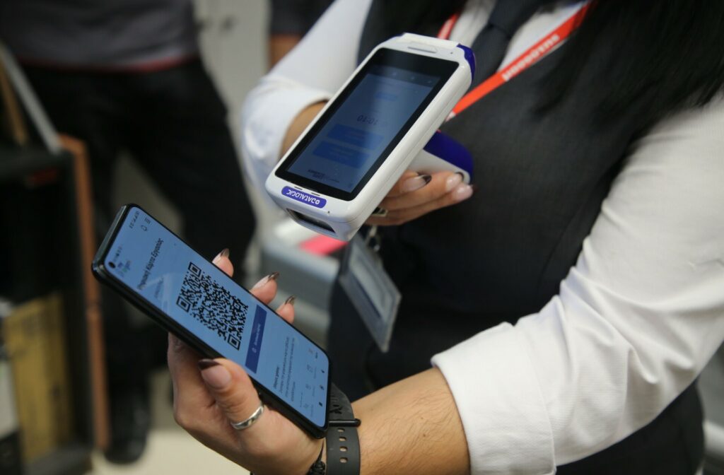 Ψηφιακή κάρτα: Πάνω από 3,5 εκατομμύρια καταγεγραμμένες υπερωρίες στο 7μηνο