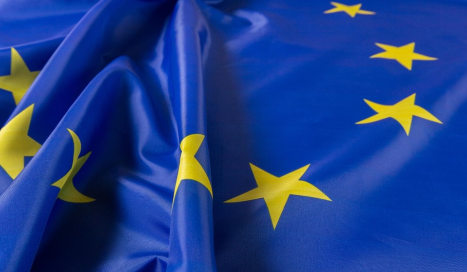Πρέπει η Ευρώπη να επιλέξει μεταξύ της «στρατηγικής αυτονομίας» και της Αυγουστιάτικης ραστώνης;